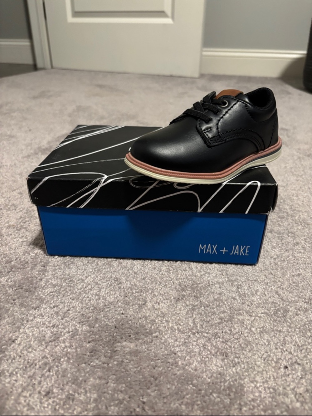 Max + Jake Boys' Black Lace-Up Dress Shoe